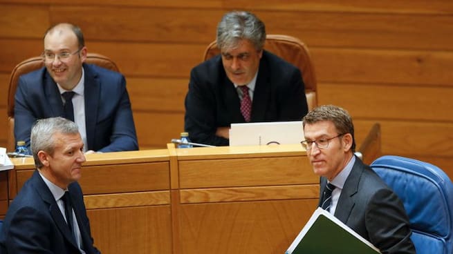 Sociedad El PP sigue sin aclarar si Feijóo y Rueda comparecerán en la comisión de investigación de los contratos de la Xunta