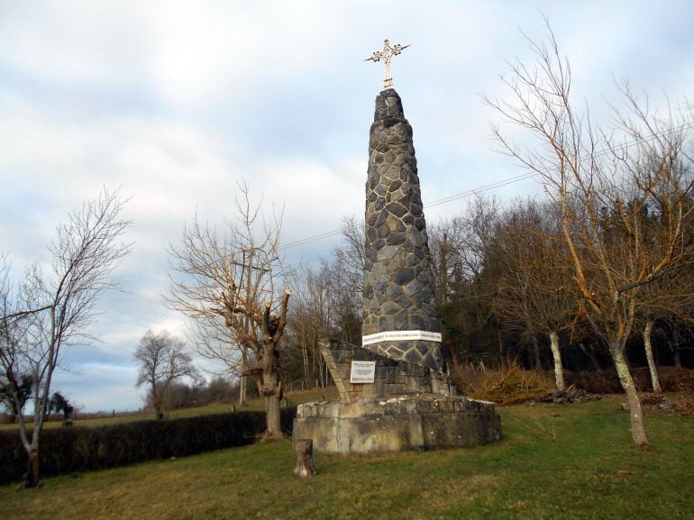 Monumento en recuerdo a los fallecidos