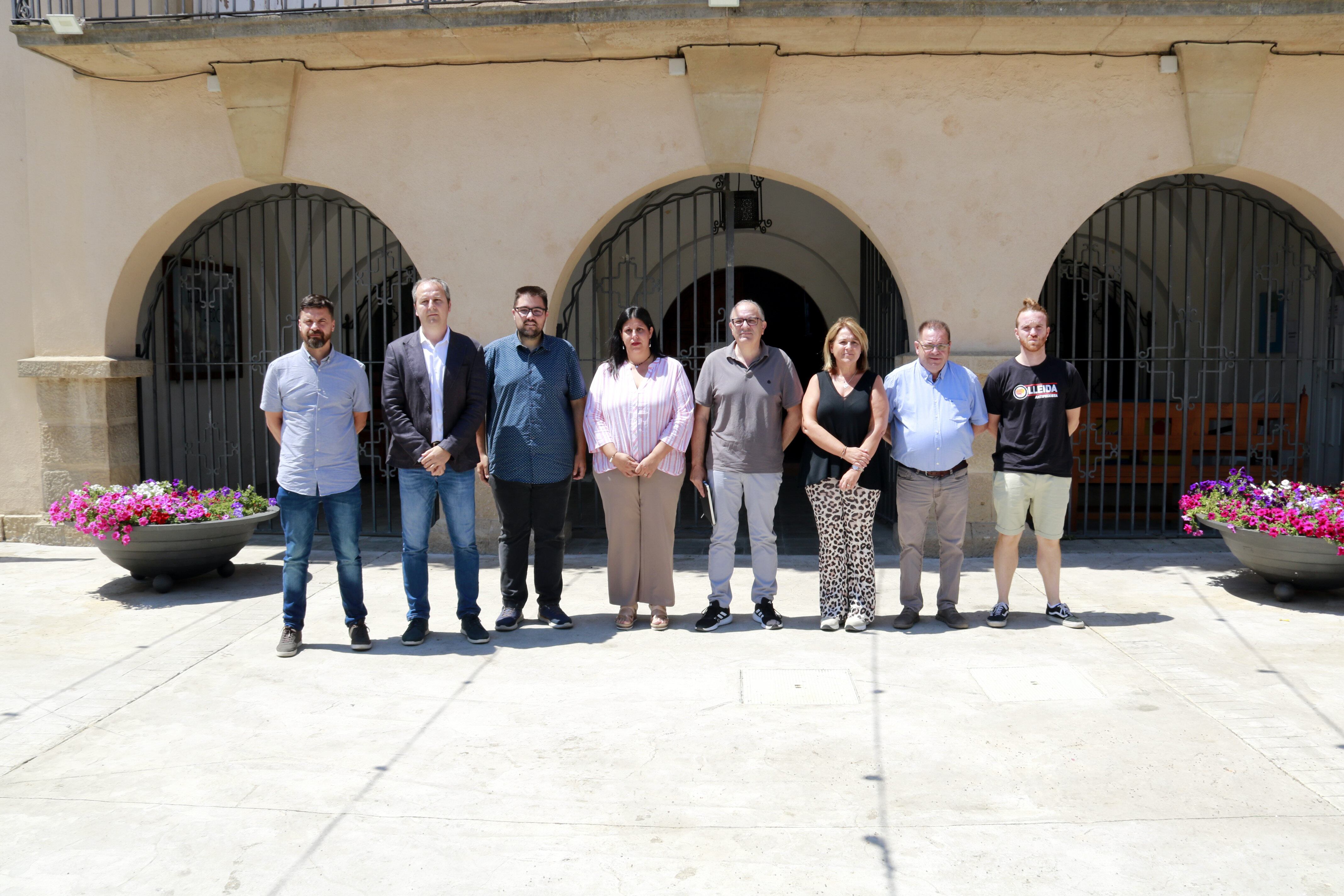 Front comú d'alcaldes i representants municipals de les zones productores del Baix Segre. Foto: ACN.