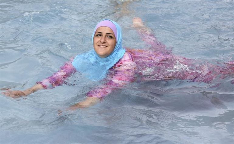 Varios parques acuáticos de España permiten el uso de &#039;burkini&#039; si son de neopreno o materiales aptos para el agua