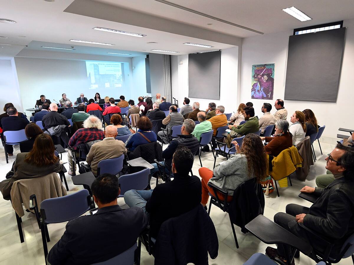 La Mesa del Centro Histórico incorpora a otras seis entidades y añade más voces al debate para hacer del centro “el espacio de todos”