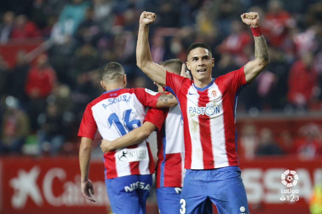 Djurdjevic celebra su primer gol con el Sporting.