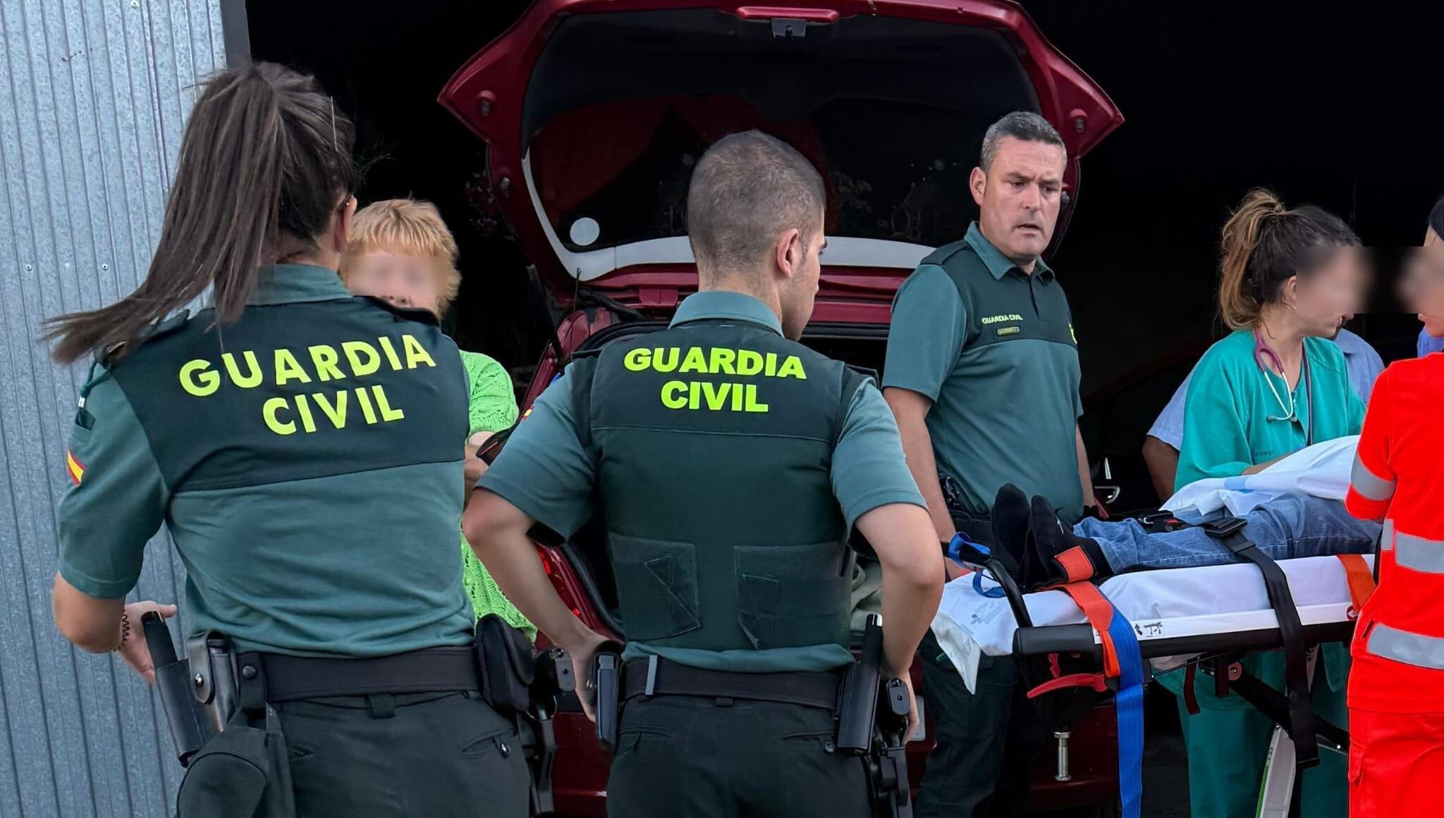 Salvan la vida a un hombre en Almeida de Sayago. Foto Guardia Civil