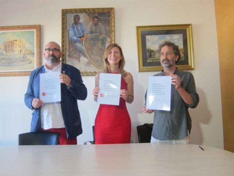 Los tres representantes de los partidos firmantes del Pacte del Grau al inicio de la legislatura