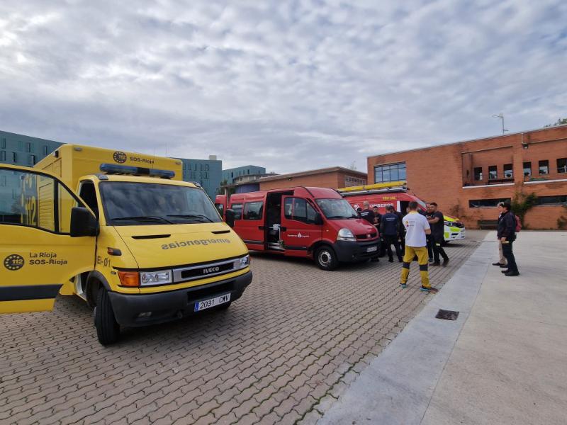 El Gobierno de La Rioja y el Ayuntamiento de Logroño envían a Valencia un operativo compuesto por dieciocho bomberos | Gobierno de La Rioja