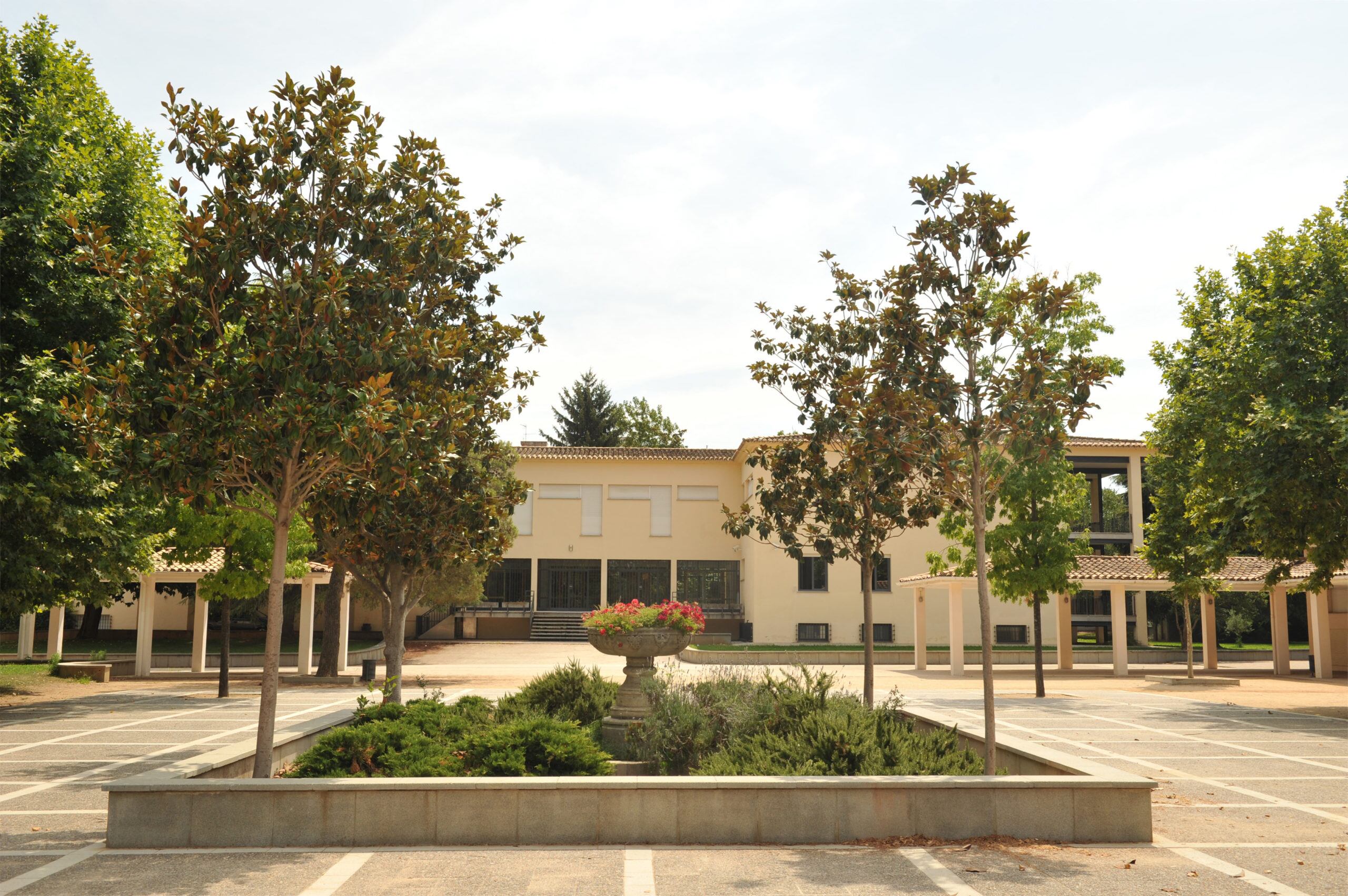 Instal·lacions de l'Escola Bell-Lloc