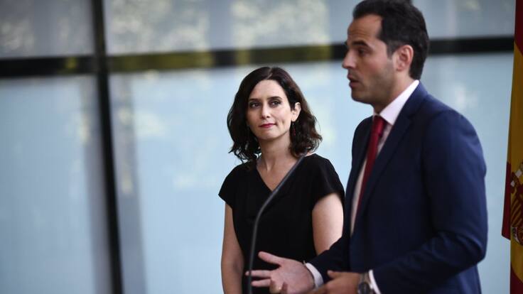 El desgaste: entre políticos y ciudadanos