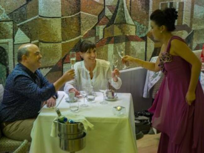 EL CAFÉ DE LA ÓPERA Y EL HOTEL ÓPERA