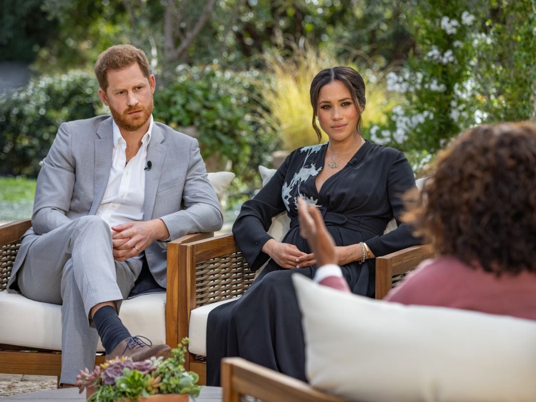 Oprah Winfrey ha entrevistado al príncipe Enrique y a Meghan Markle.