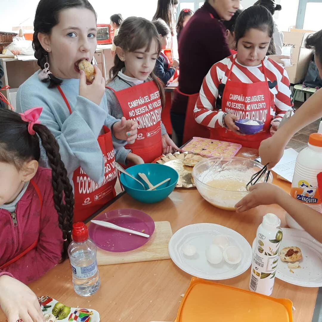 Alumnas del taller &#039;Cocinando en Igualdad&#039;