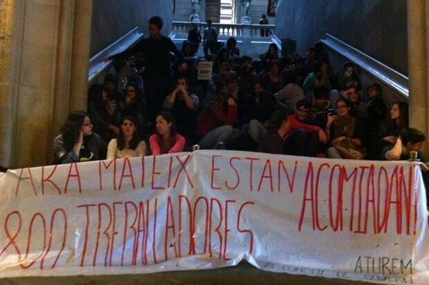 El rector de la Universitat de Barcelona suspèn el consell de govern per la protesta dels estudiants