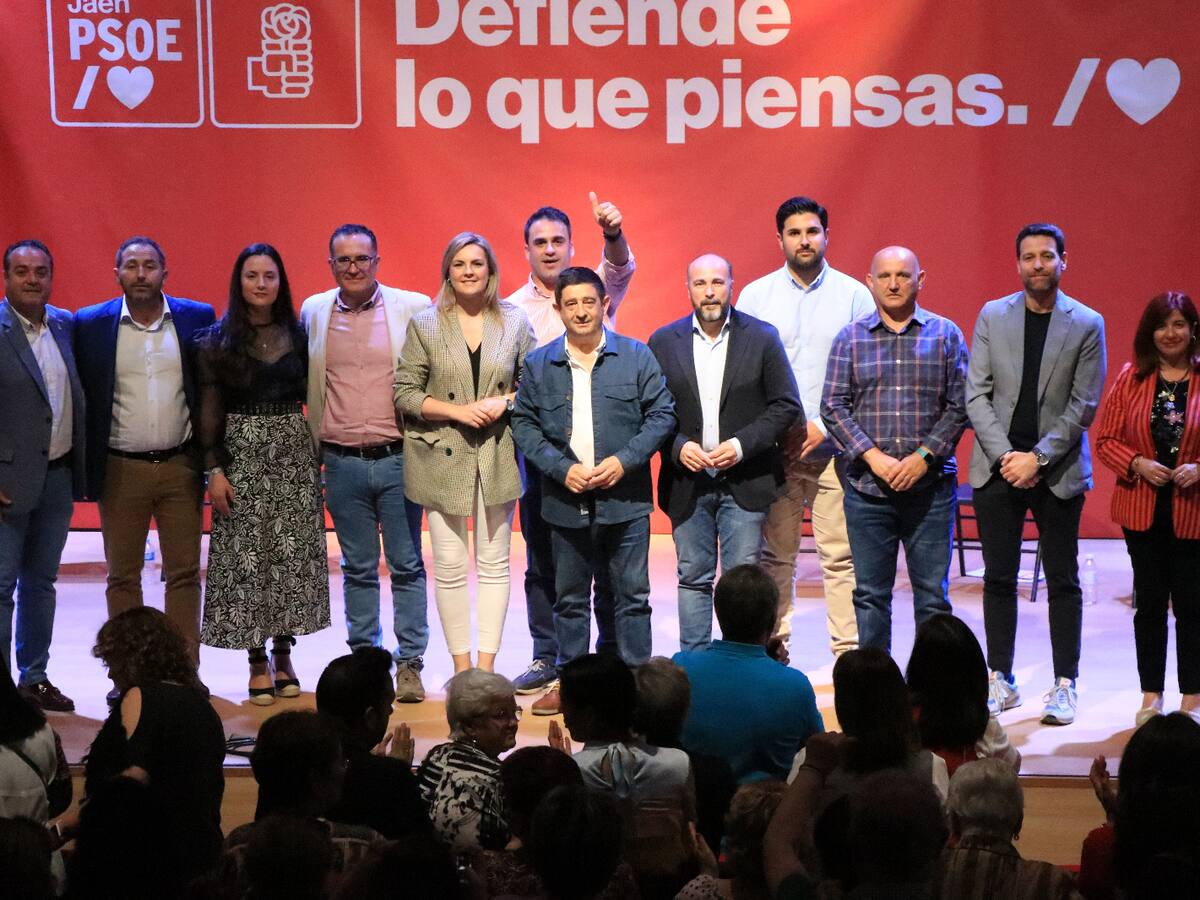 El PSOE presenta a sus diez candidatos en La Loma: “Vamos a por todas en esta comarca”