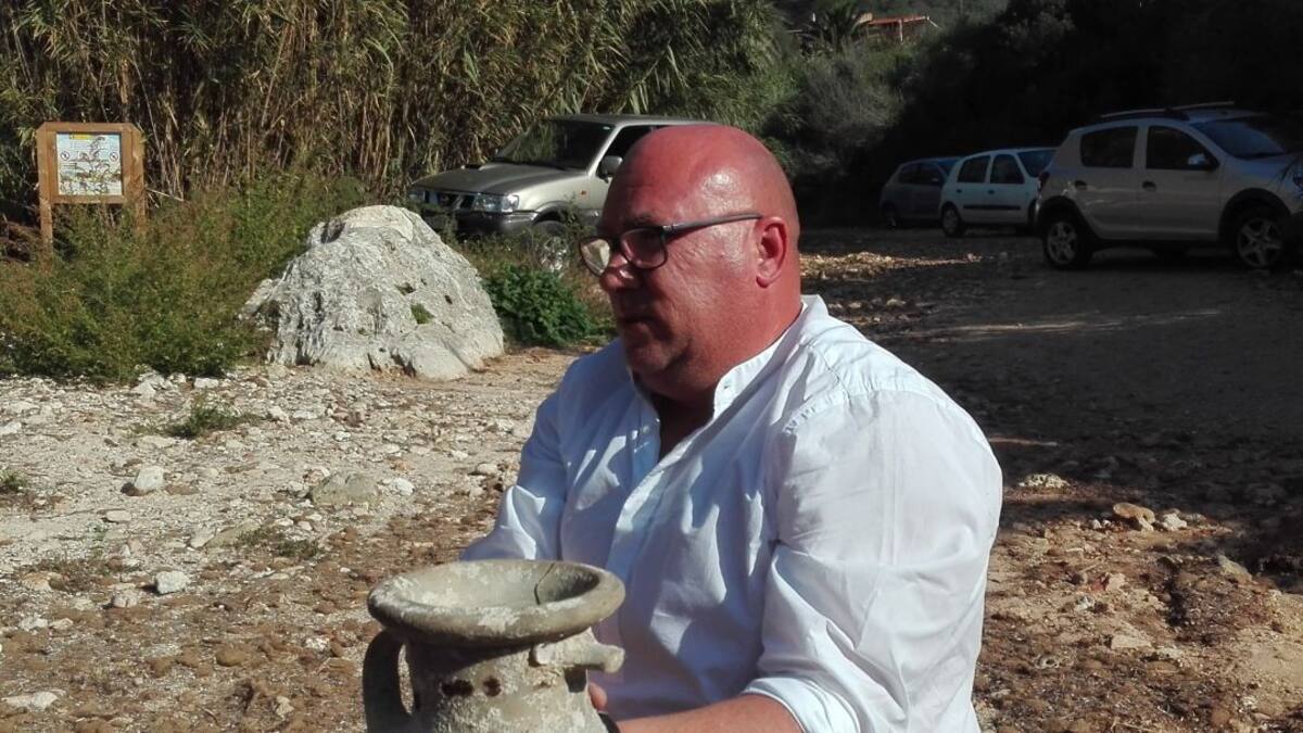 Cales Coves alojaba restos púnicos con pinturas de 2.400 años de antigüedad