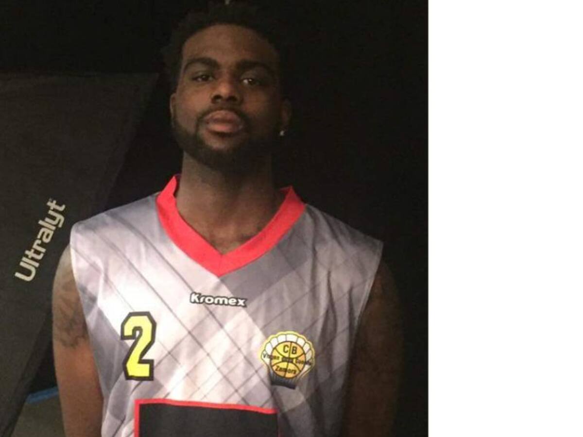 Dionte Adams, rey del rebote