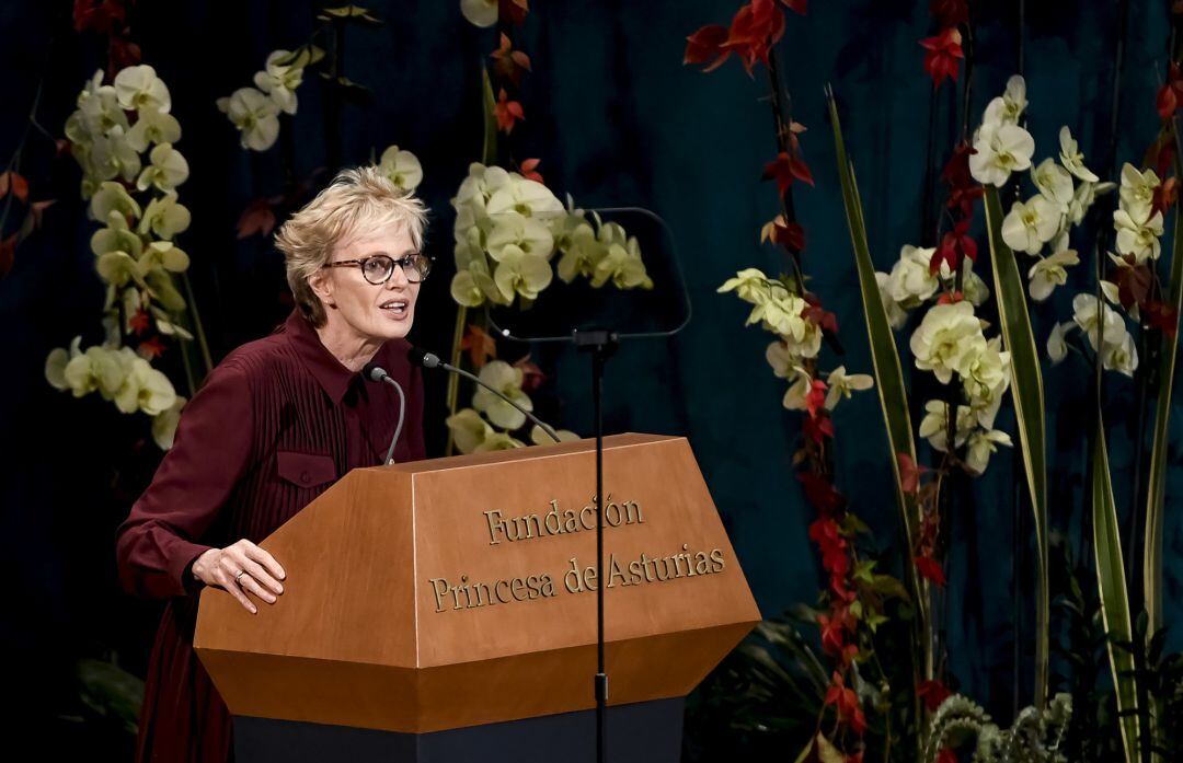 Siri Hutsvedt dedicó su premio a las niñas que se niegan a callarse.