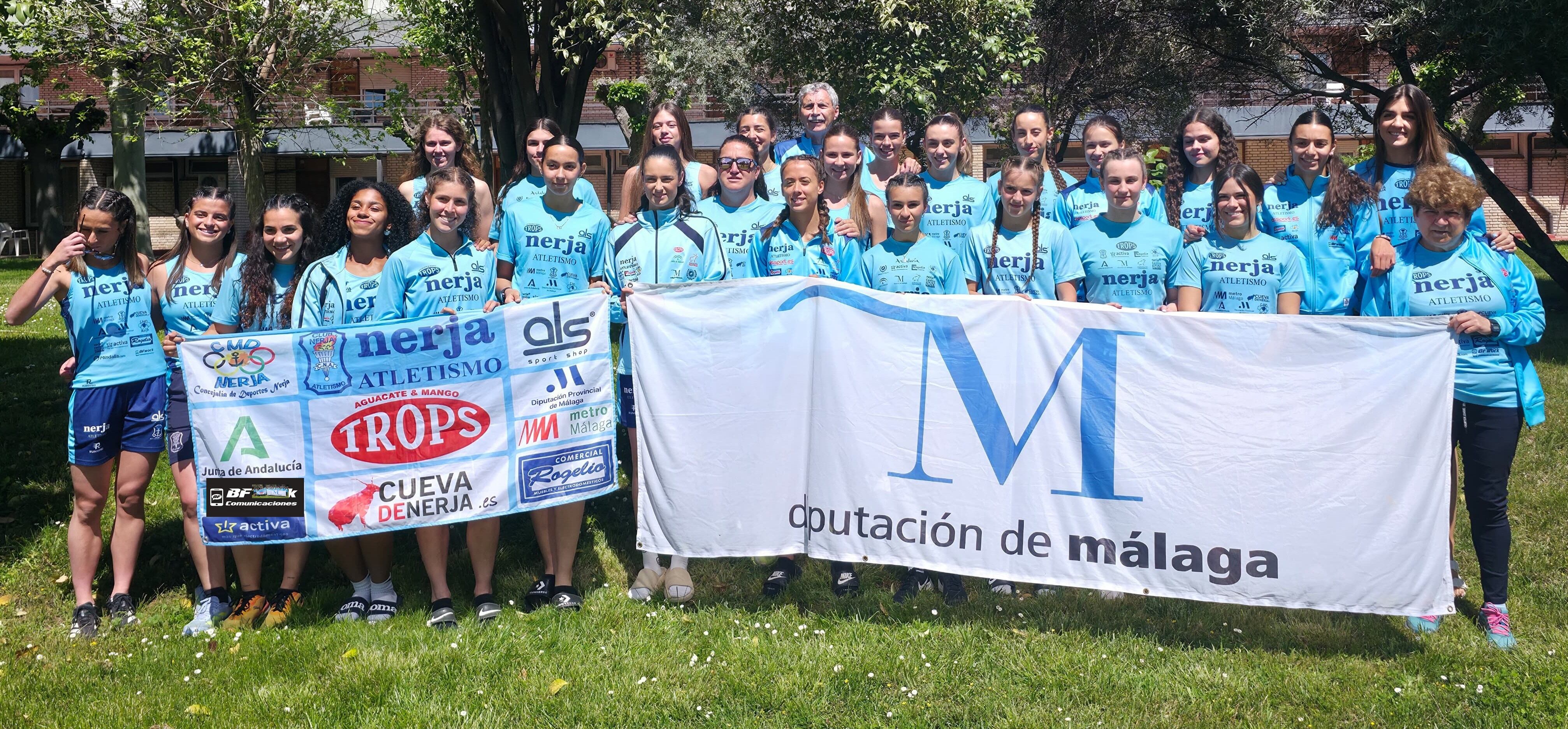 El equipo femenino del Trops-Cueva de Nerja, que acabó campeón en la prueba de la Liga Nacional de División de Honor
