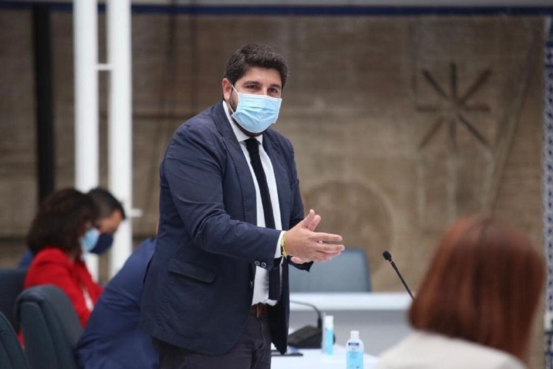 El presidente de la Comunidad Autónoma, Fernando López Miras, durante el Pleno de Control en la Asamblea Regional