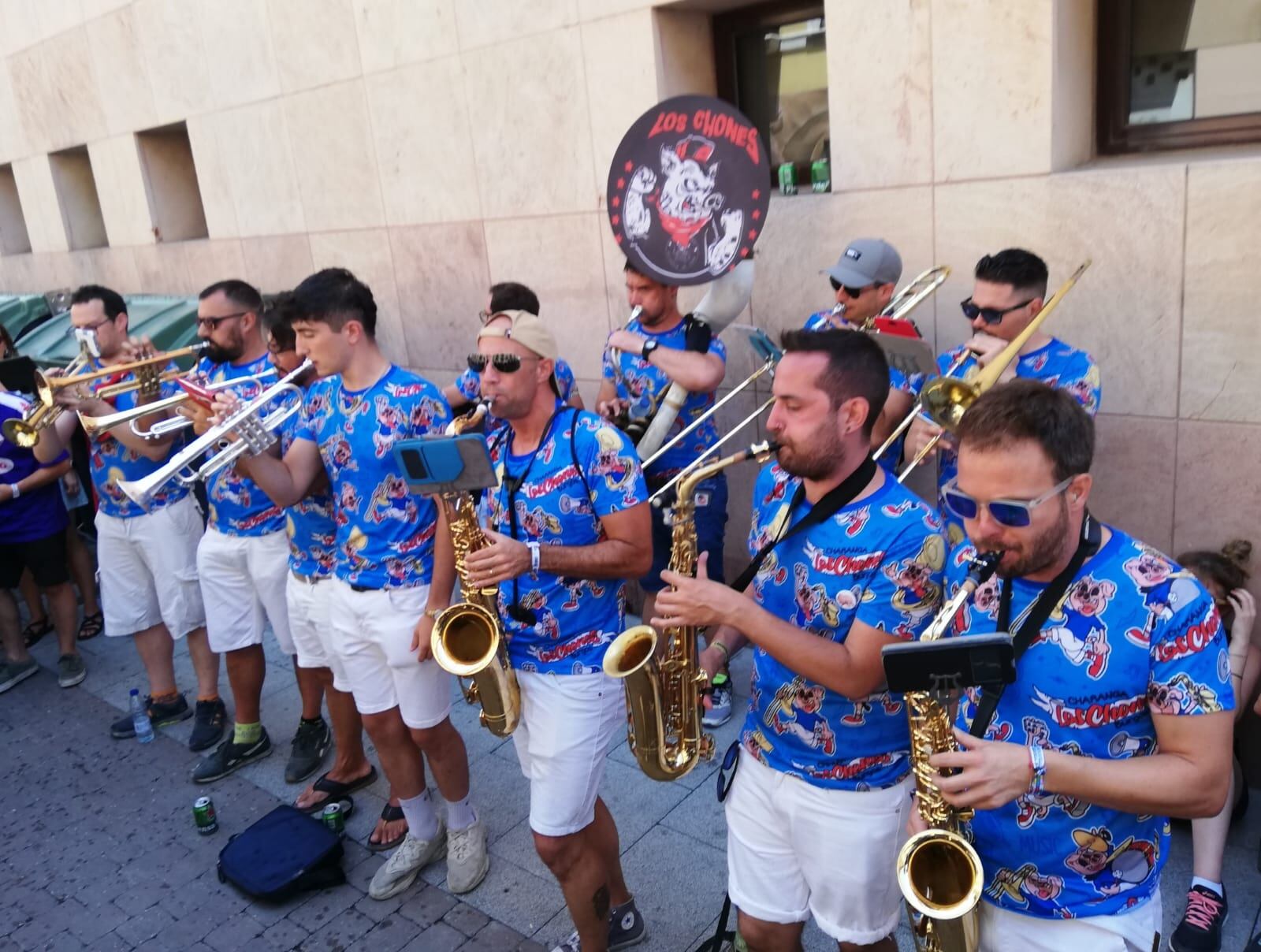 Los Chones en uno de sus conciertos junto a la Casa de Cultura de Aranda