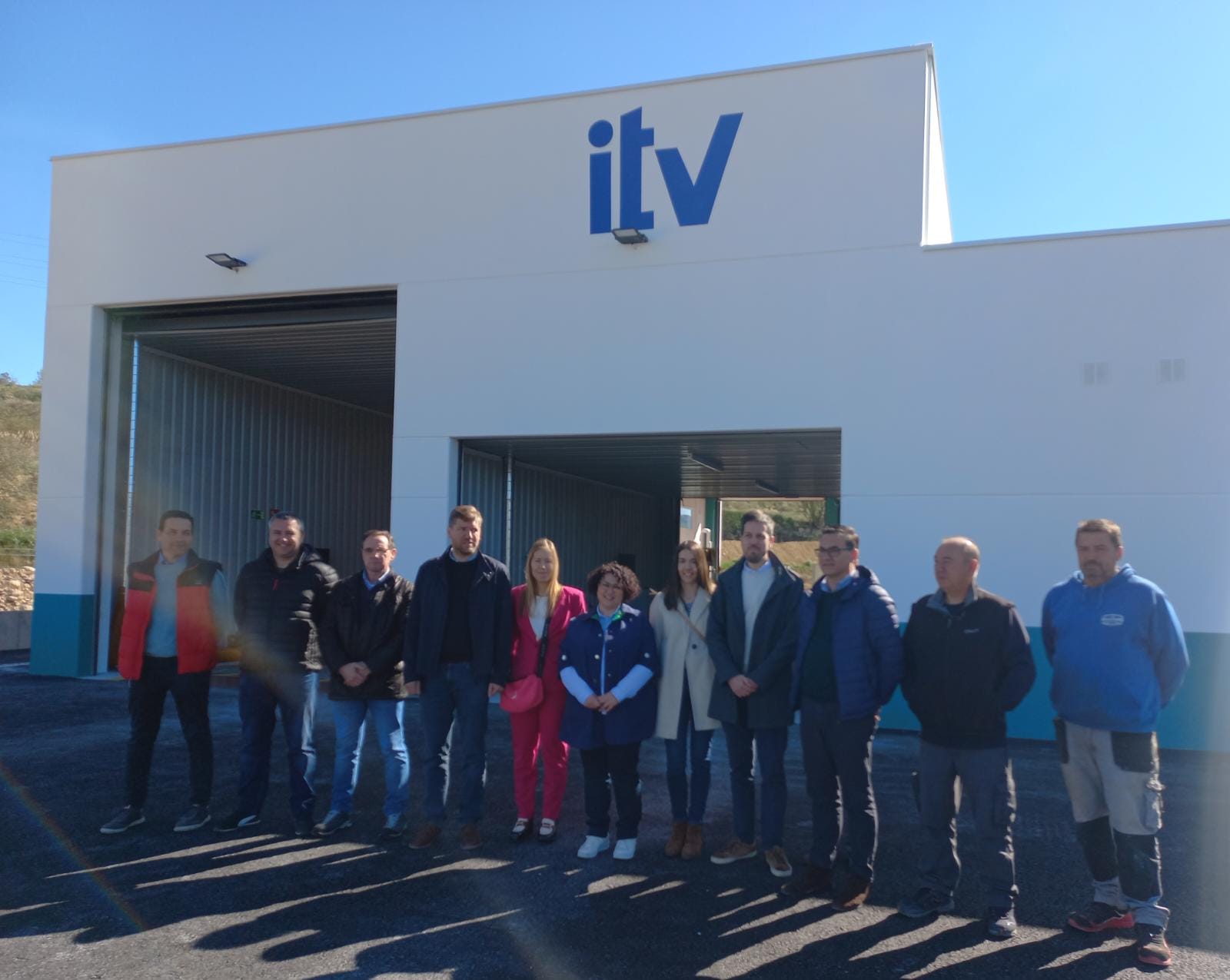 Visita de autoridades a las nuevas instalaciones de la ITV de Graus