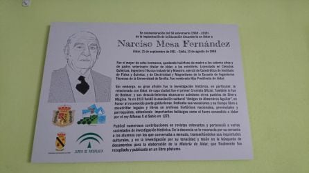 Panel en memoria de Narciso Mesa