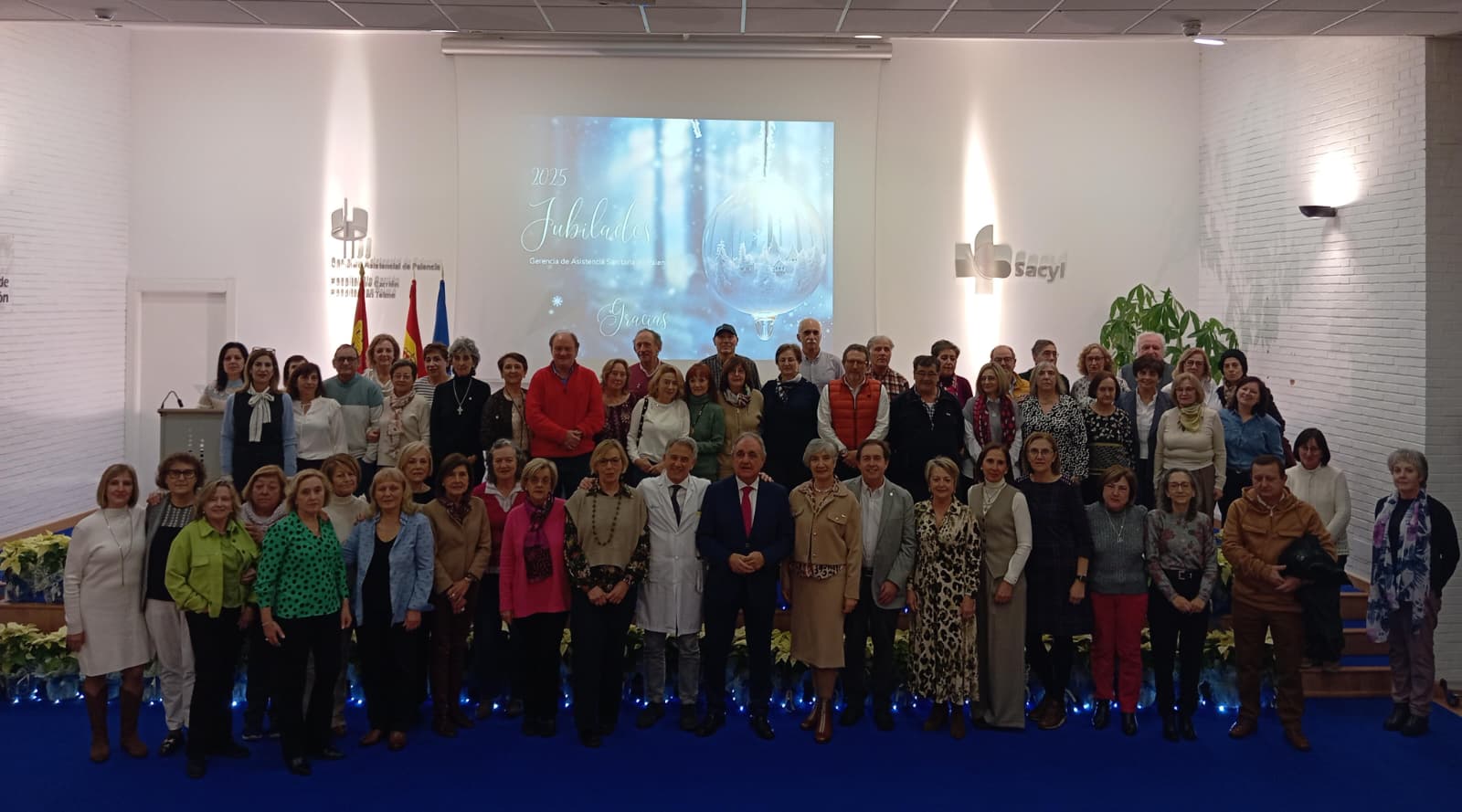 La Gerencia de Asistencia Sanitaria de Palencia agradece su dedicación a los 97 profesionales jubilados durante 2025 en un emotivo acto de homenaje
