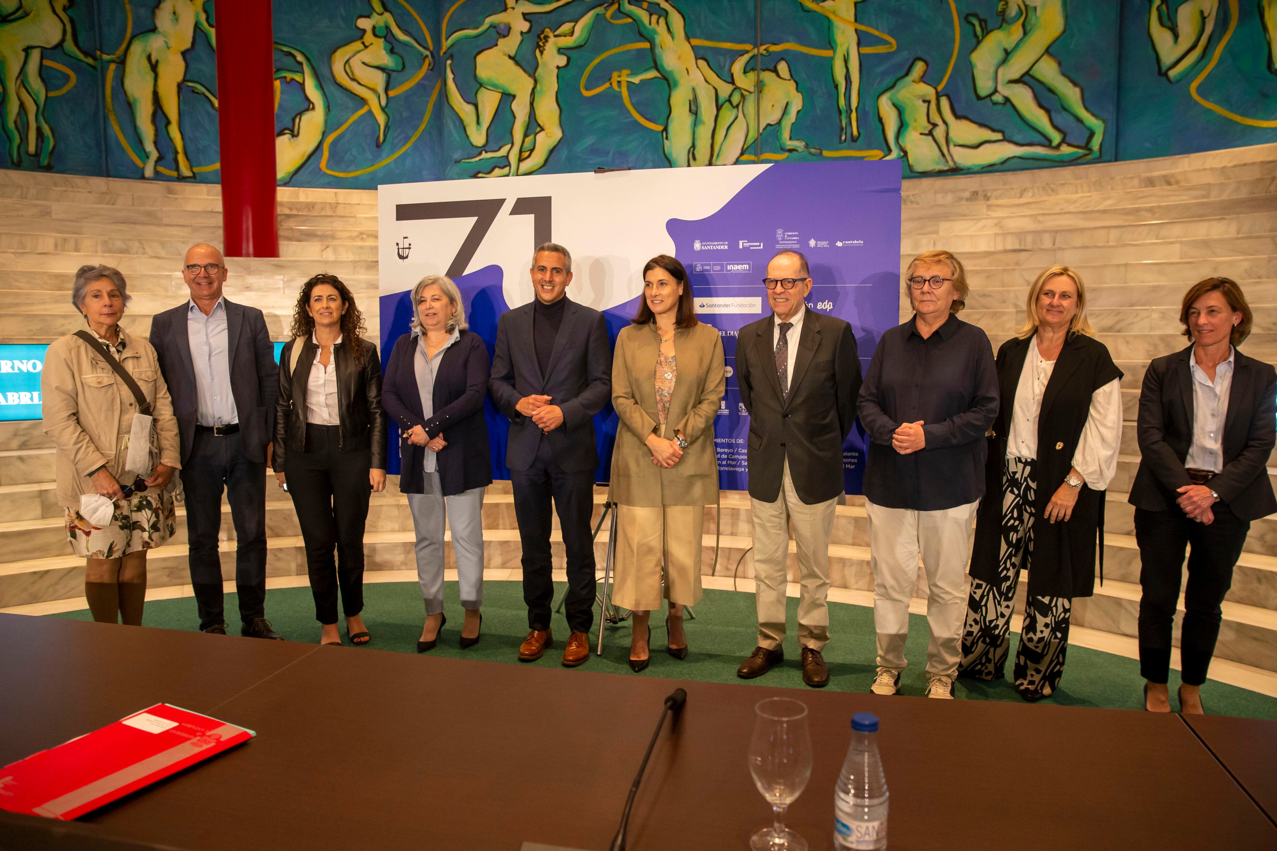 El vicepresidente y consejero de Universidades, Igualdad, Cultura y Deporte, Pablo Zuloaga, participa en la presentación de la 71 edición del Festival Internacional de Santander (FIS).