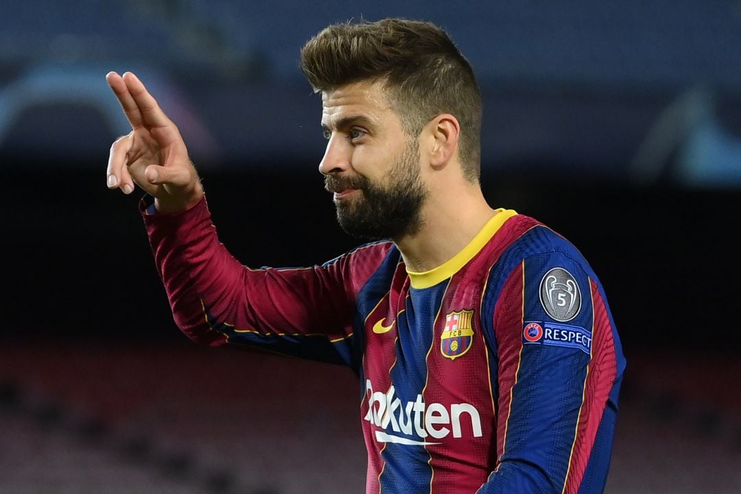 La dedicación del gol obra de Piqué ante el Dinamo de Kiev.