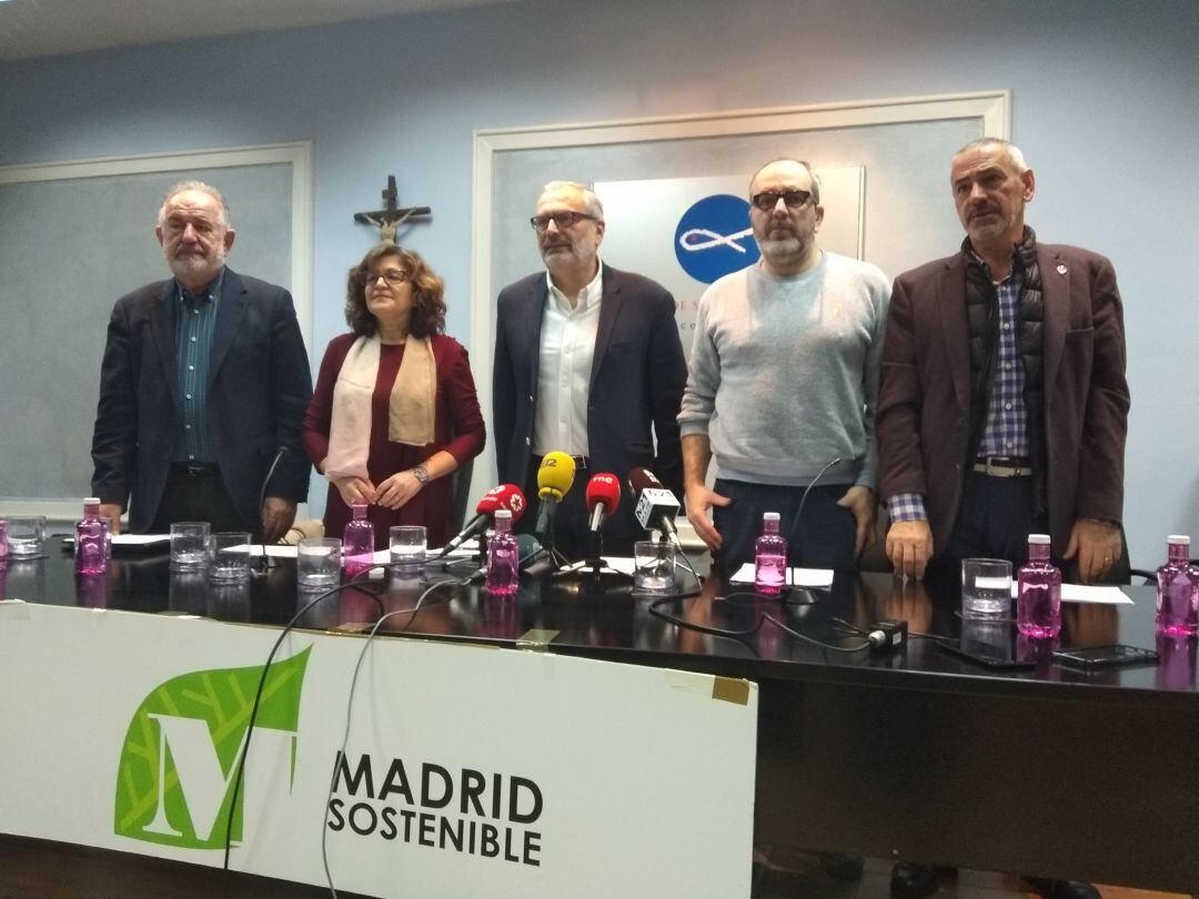 Portavoces de la Plataforma de Afectados por Madrid Central en la sede de la Sociedad San Vicente de Paúl, en pleno barrio de Las Letras. 