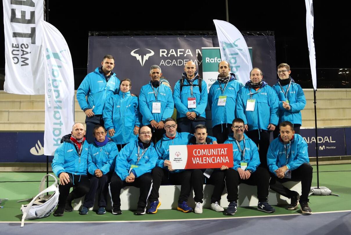 Els tennistes del Centre Ocupacional José Antonio Bodoque a l'acadèmia Rafa Nadal