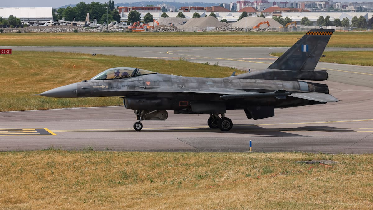 Chipre derriba dos drones que se dirigían a una base británica en la isla y Grecia despliega fragatas y cazas para protegerla