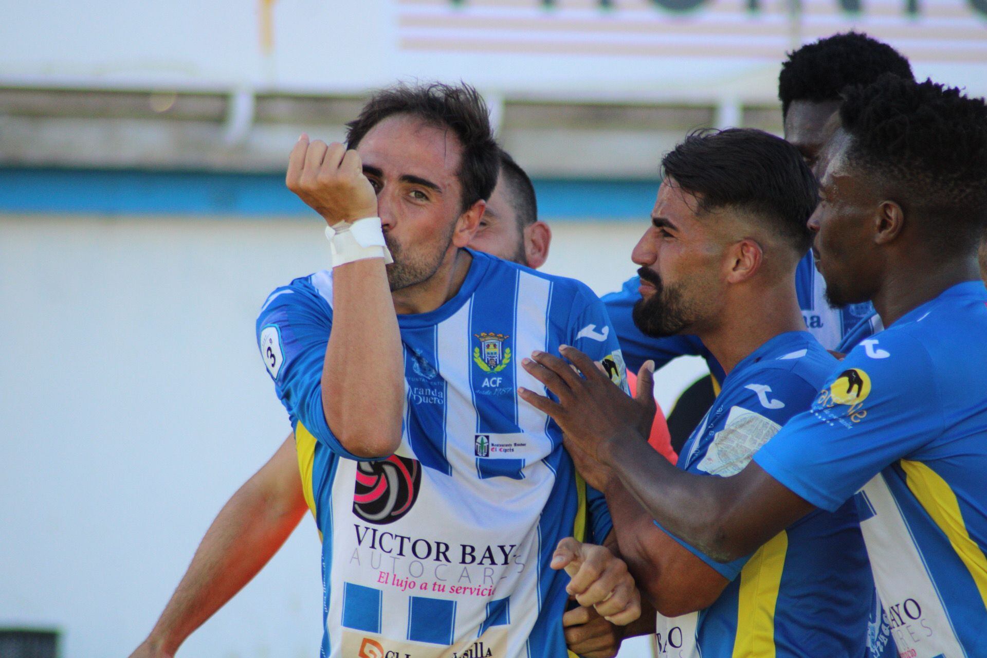 Pesca celebra uno de sus goles de esta pasada temporada