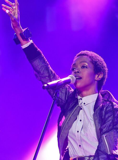 Fotografía de archivo del 10 de junio de 2012 de la cantante estadounidense Lauryn Hill presentándose en el Orange Festival en Varsovia