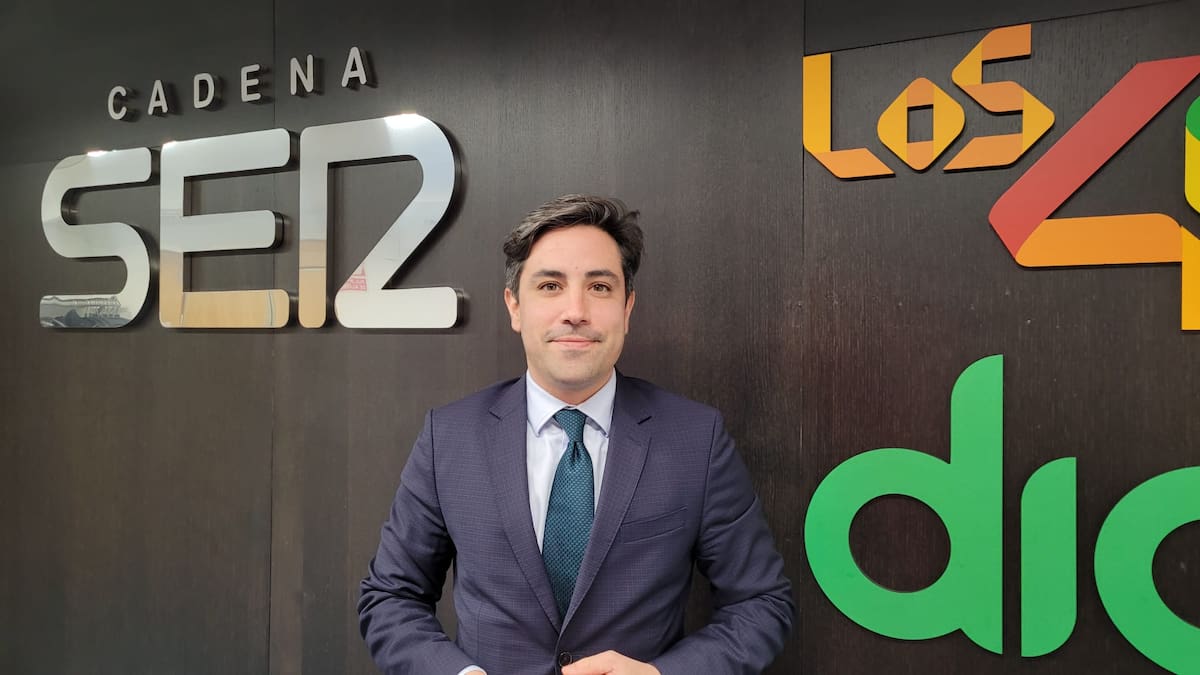 Jon Nogales, Diputado Foral de Movilidad Sostenible e Infraestructuras Viarias: "En 2026 queremos incorporar en determinadas líneas paradas en polígonos industriales"