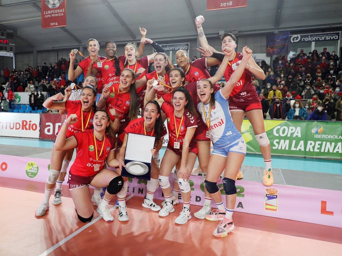 El Arenal Emevé da la cara hasta el final pero La Laguna se lleva la Copa