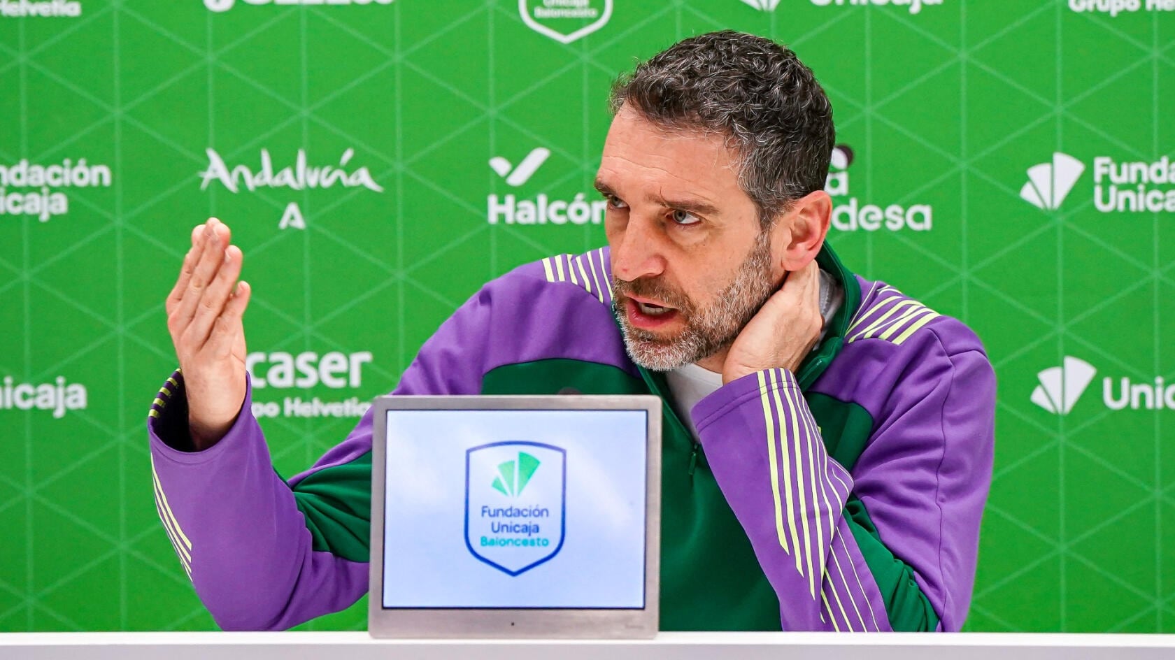 Ibon Navarro, en la sala de prensa del Martín Carpena