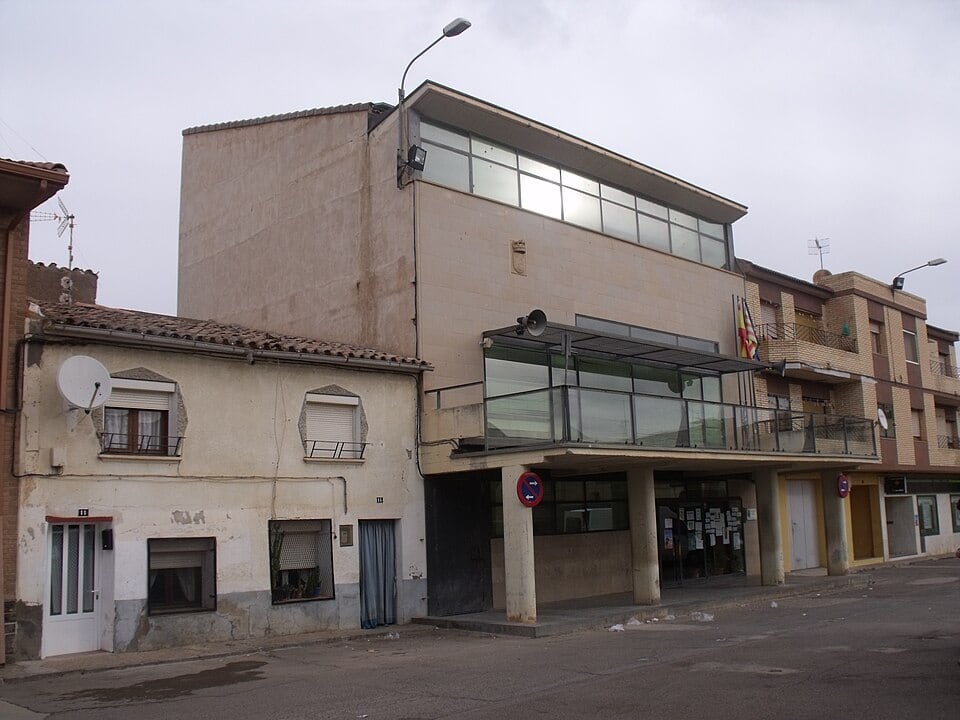 Imagen del Ayuntamiento de Alfamén-Wikipedia