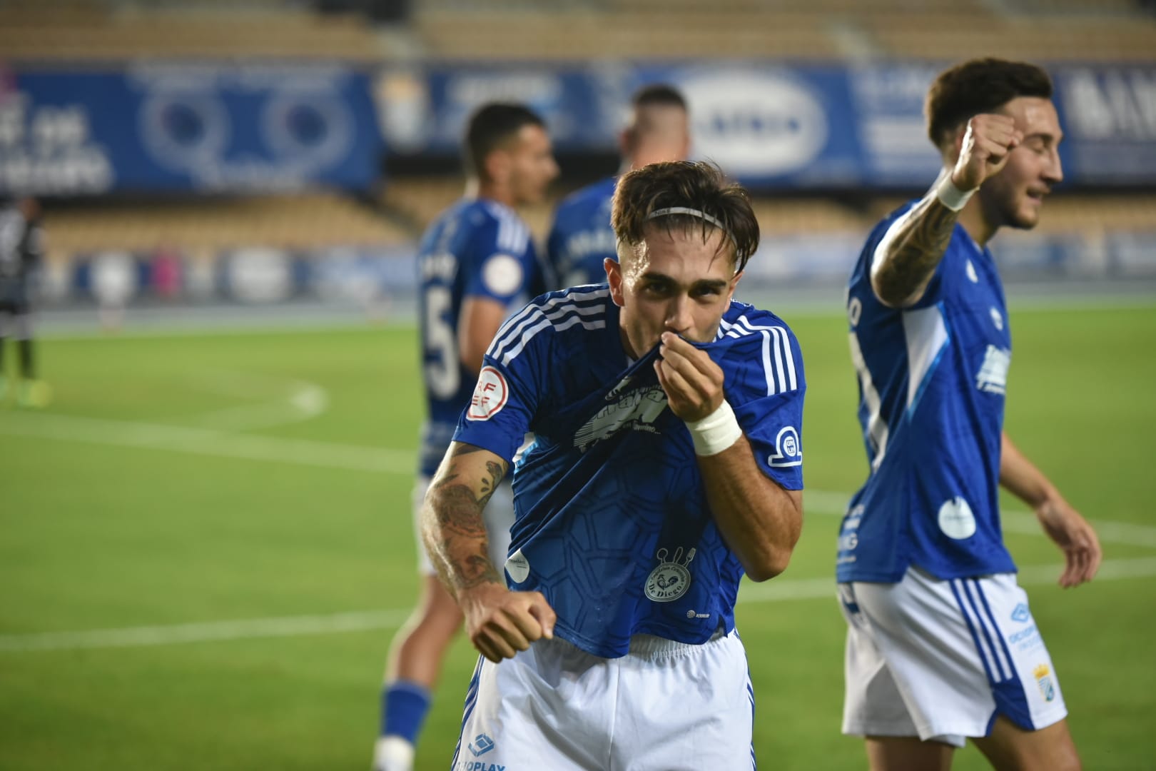 Joseliyo celebra uno de sus goles