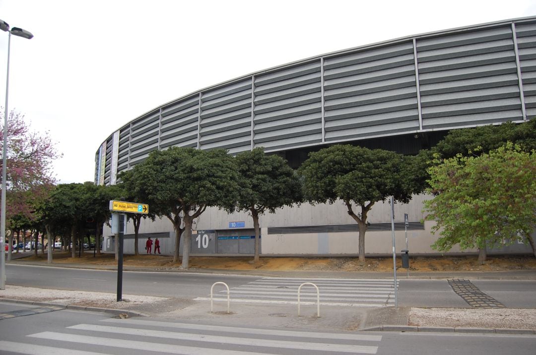 Exterior del Estadio de Chapín 