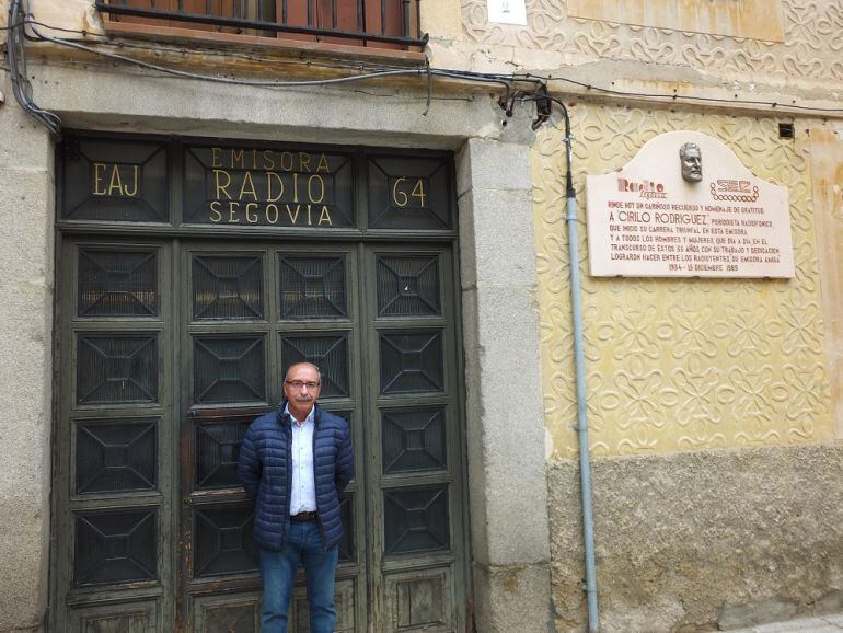 Alfredo Matesanz a las puertas de Radio Segovia.