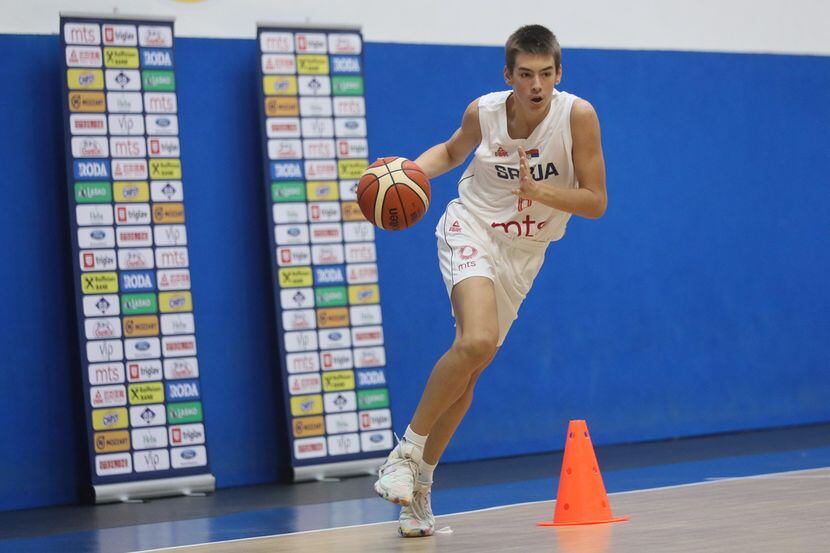 Nikola Dzepina, durante una sesión de entrenamiento (Telegraf)
