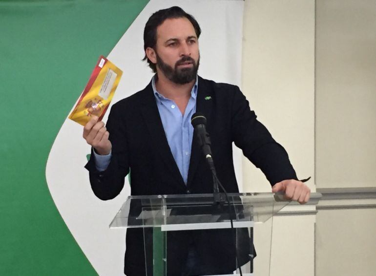 Así es el sobre de propaganda electoral de VOX