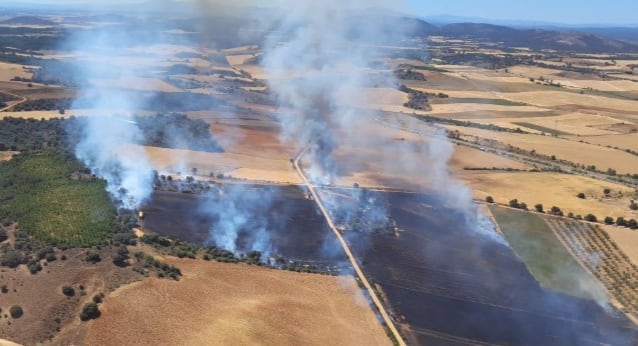 Incendio en Manganeses de la Polvorosa
