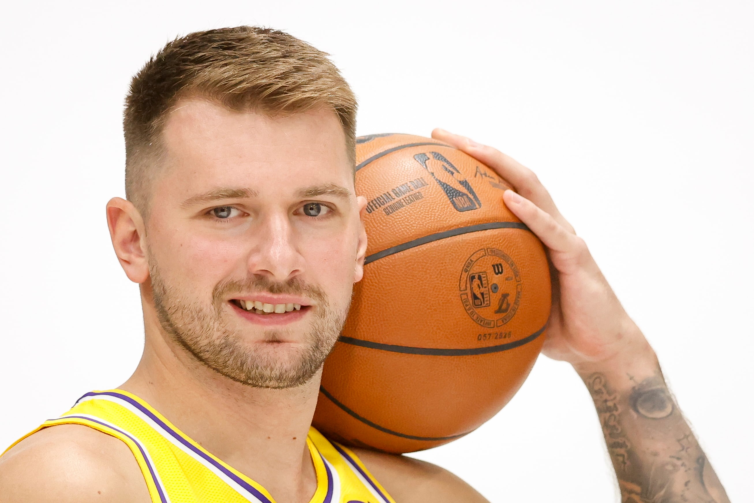 Doncic afronta su segunda temporada en Los Ángeles Lakers