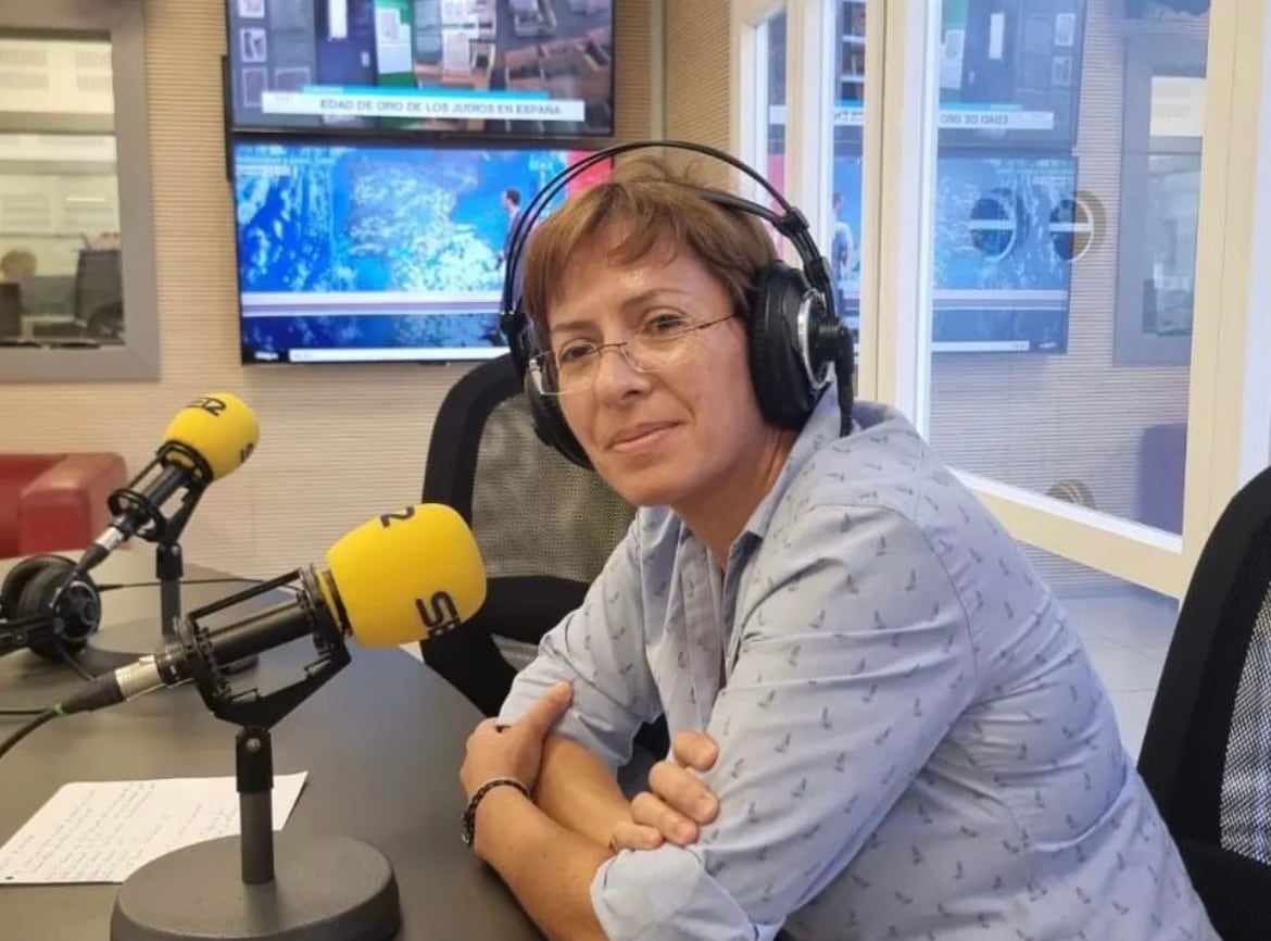 Vicky Palma en los estudios de Radio Club Tenerife