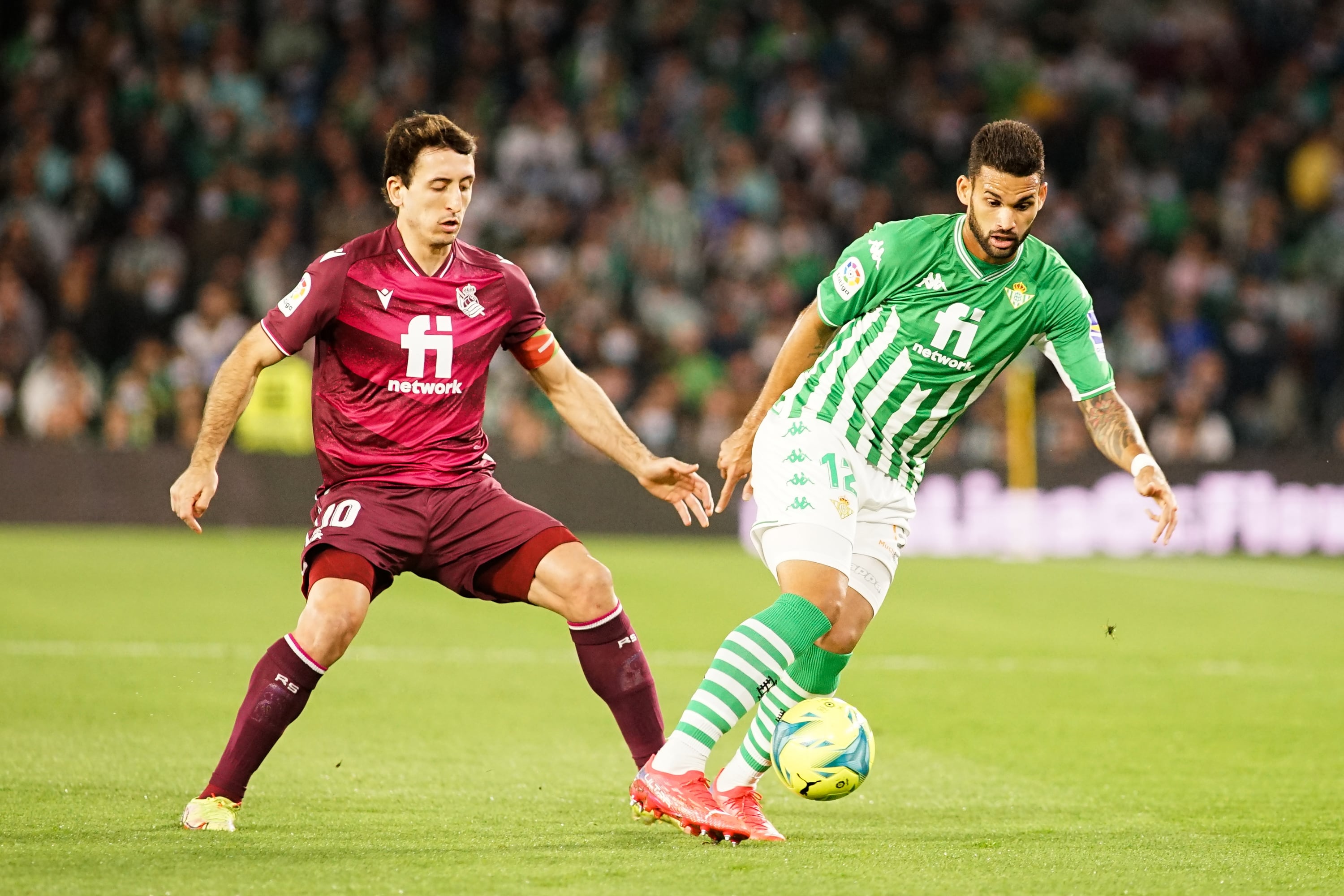 Mikel Oyarzabal y Willian Jose (R) durante un encuentro de esta temporada / GettyImages