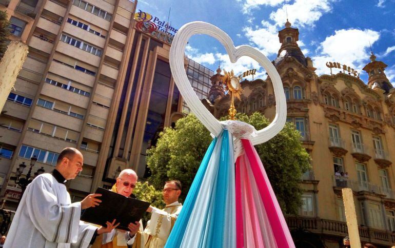 El Corpus paró, por cuarto año seguido, en el Altar del Altozano