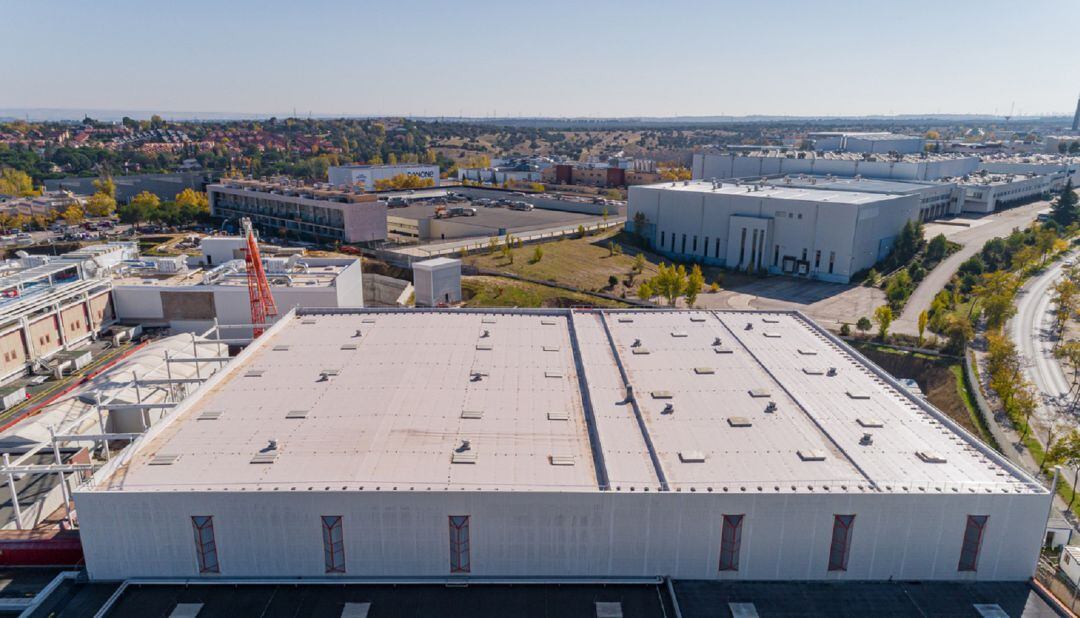 Cubierta de una multinacional cosmética ejecutada por Norteña en Tres Cantos (Madrid)