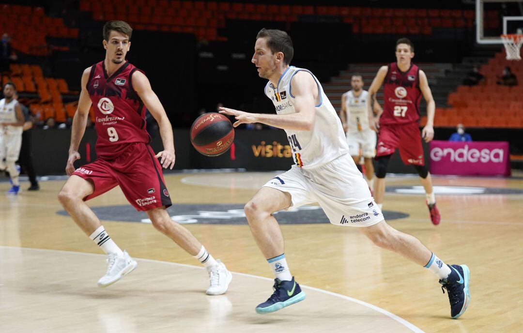 Guille Colom en un dels partits de la fase final de l'ACB.