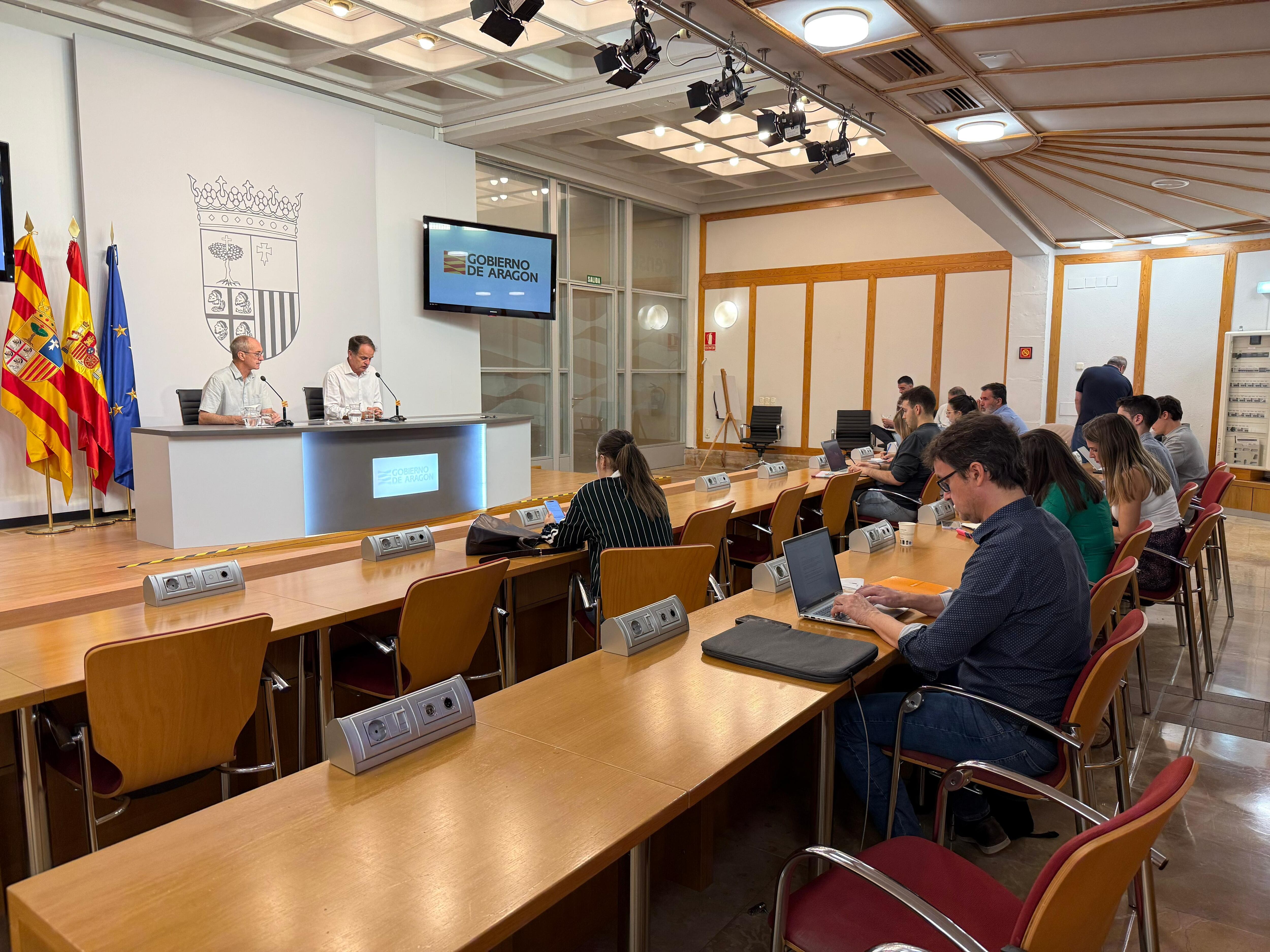 El consejero Bermúdez de Castro ha criticado la nota de prensa de UAGA, criticando a su vez la amplitud de la Alerta Rojo Plus