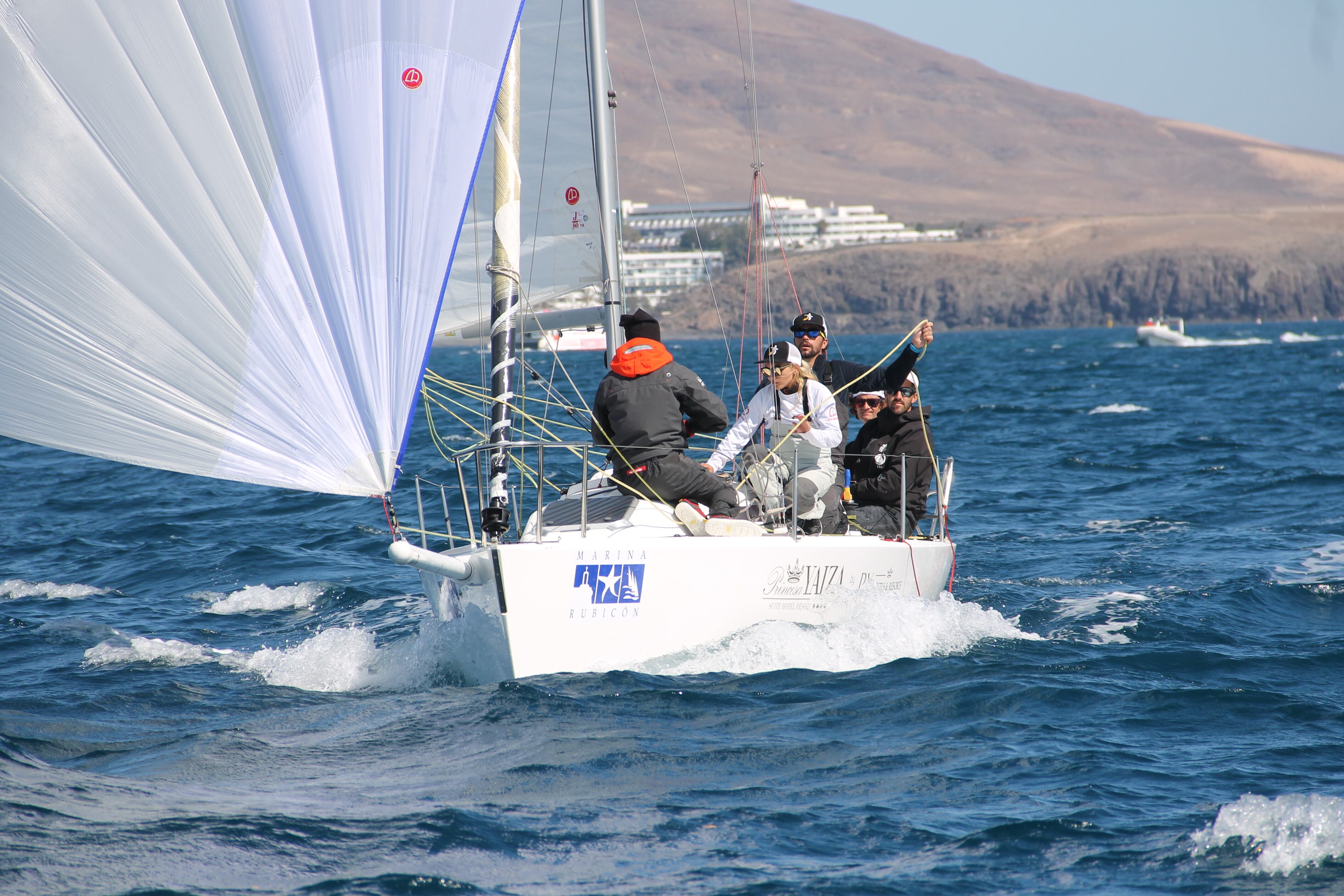 Alejandro Bethencourt, a bordo del Hotel Princesa Yaiza, en el Trofeo Princesa Alexía–Copa de Canarias de J80.